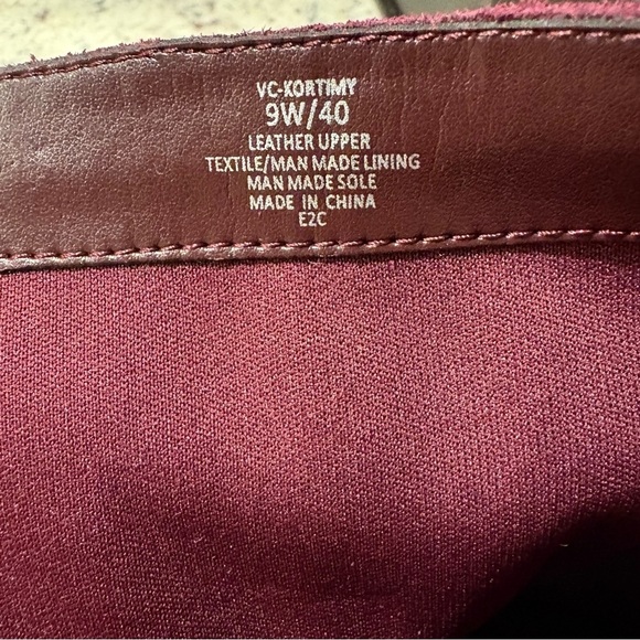 Vince Camuto Kortimy Suede Boots 9W | Water-Repellent Mid Shaft Syrah - Picture 8 of 8